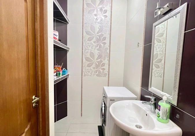 3-комнатная квартира · 93.2 м² · 5/10 этаж, Кенесары хана 54