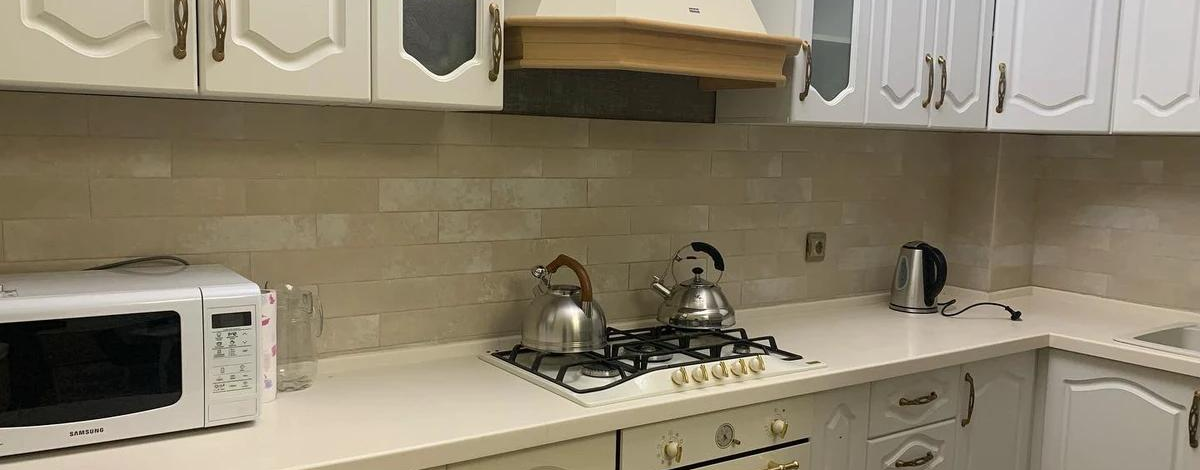 3-комнатная квартира · 176 м² · 8/9 этаж, Конаева 65