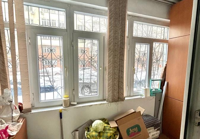 3-комнатная квартира · 102.6 м² · 1/9 этаж, Токтабаева 13 — Таугуль-1, 13