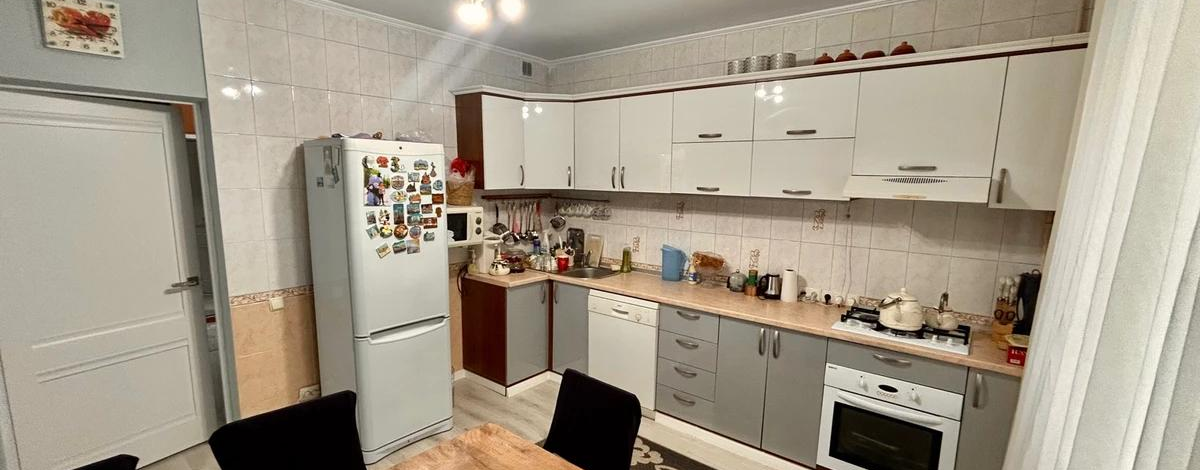 3-комнатная квартира · 102.6 м² · 1/9 этаж, Токтабаева 13 — Таугуль-1, 13