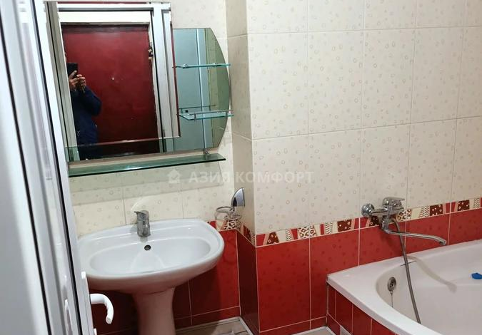 2-комнатная квартира · 54 м² · 1/5 этаж, Жибек жолы 30