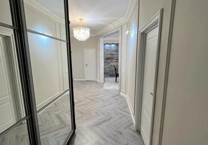 3-комнатная квартира · 141 м² · 12/19 этаж, Калдаякова 11