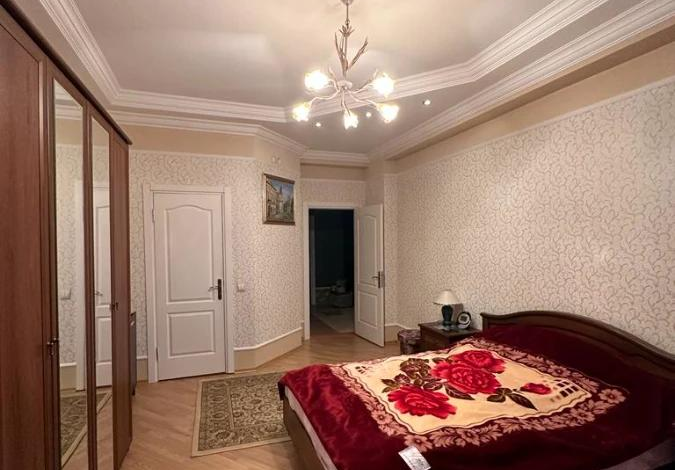 3-комнатная квартира, 150 м², 6/29 этаж, Габдуллина 17