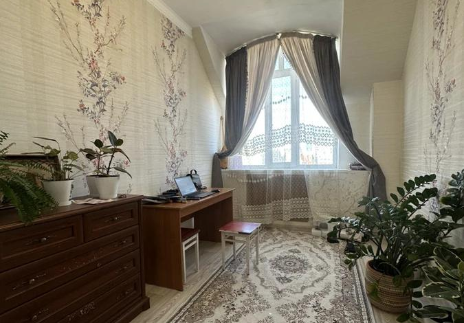 3-комнатная квартира, 64 м², 10/10 этаж, А. Бокейхана 8