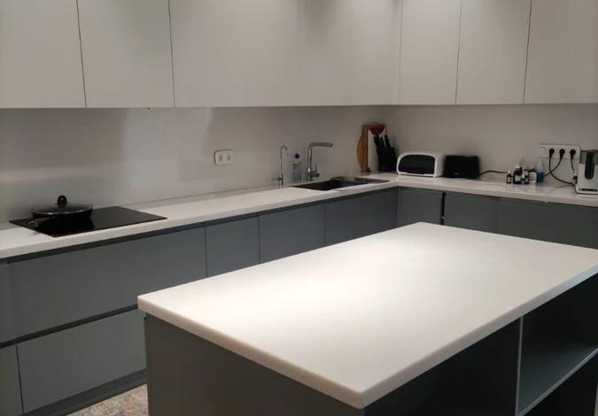 10-комнатная квартира, 424.4 м², 4/4 этаж, мкр Комсомольский, Карашаш ана 21