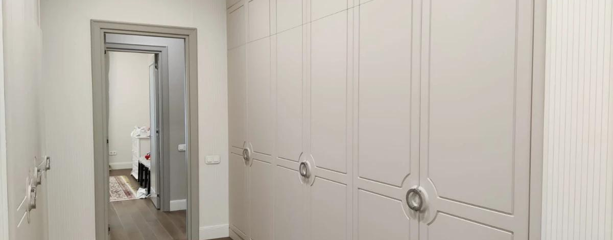 10-комнатная квартира, 424.4 м², 4/4 этаж, мкр Комсомольский, Карашаш ана 21