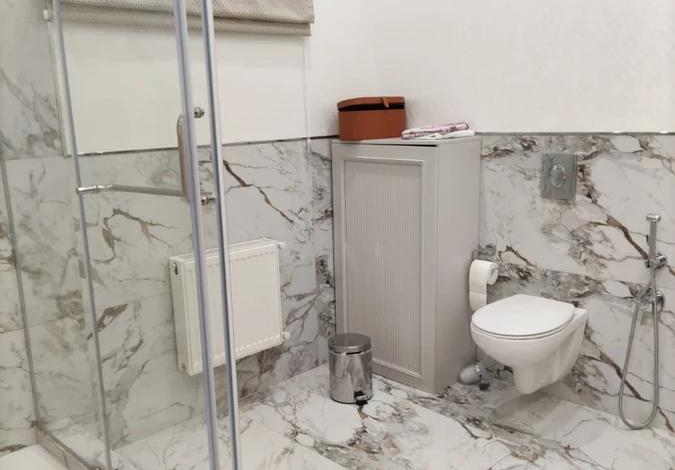 10-комнатная квартира, 424.4 м², 4/4 этаж, мкр Комсомольский, Карашаш ана 21