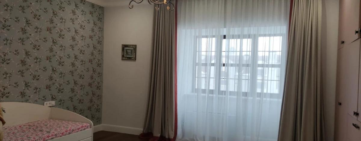 10-комнатная квартира, 424.4 м², 4/4 этаж, мкр Комсомольский, Карашаш ана 21
