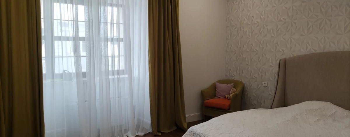 10-комнатная квартира, 424.4 м², 4/4 этаж, мкр Комсомольский, Карашаш ана 21