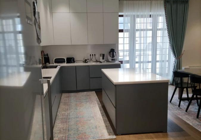 10-комнатная квартира, 424.4 м², 4/4 этаж, мкр Комсомольский, Карашаш ана 21