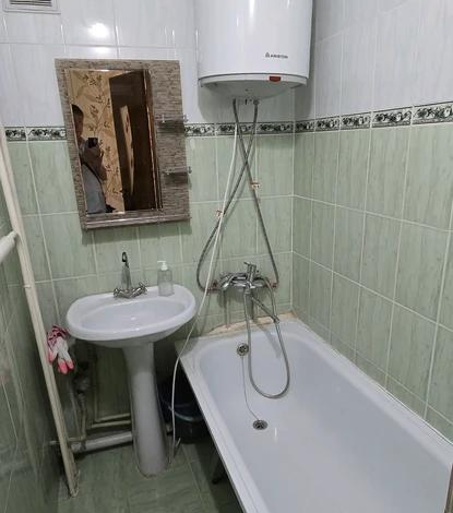 3-комнатная квартира · 62 м² · 4/5 этаж, Абая 132 — Казыбек би