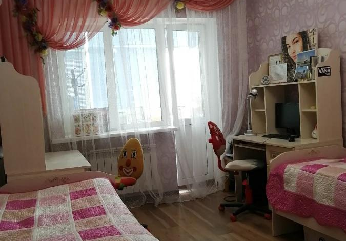 4-комнатная квартира · 108 м² · 4/5 этаж, Азаттык 77 — Атамбаев