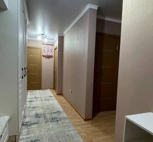 2-комнатная квартира, 55.7 м², 2/12 этаж, мкр Акбулак, 1-я улица