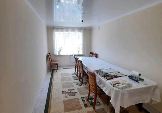 5-комнатная квартира · 94 м² · 2/4 этаж, Сатпаева 17А — Мед клиника. таргпи