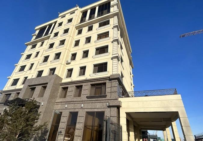 3-комнатная квартира, 130 м², 4/7 этаж, Чингиза Айтматова 46