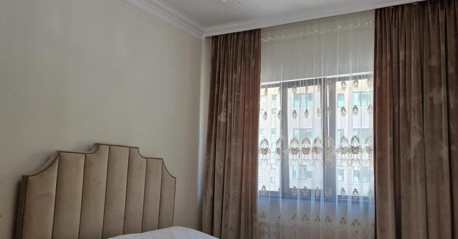 4-комнатная квартира, 150 м², 2/7 этаж, Кабанбай Батыра 13