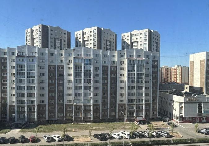 2-комнатная квартира, 73.5 м², 7/9 этаж, ул Момышулы 4