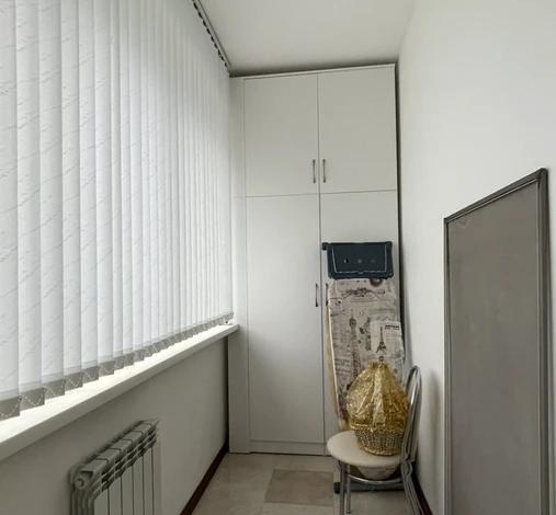 3-комнатная квартира, 155 м², 6/12 этаж, Достык