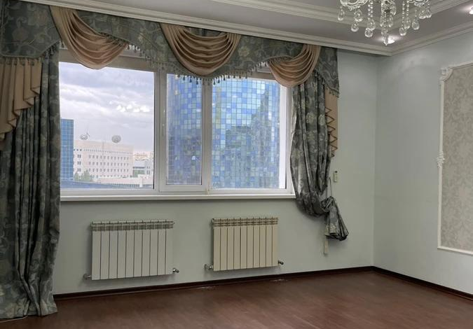 3-комнатная квартира, 155 м², 6/12 этаж, Достык