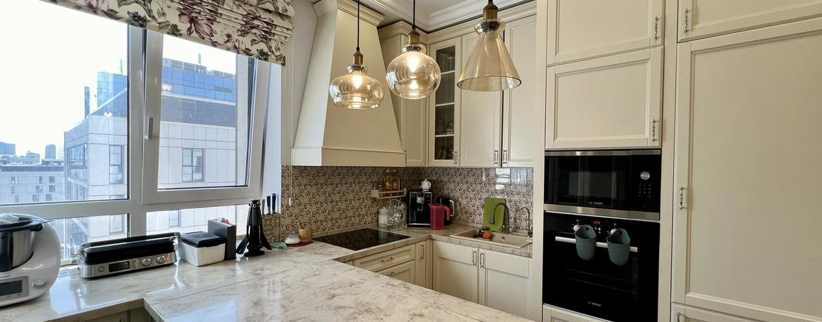 4-комнатная квартира, 218 м², 12/12 этаж, Сыганак 17р