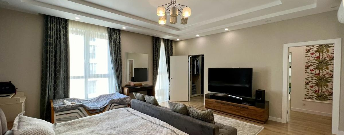 4-комнатная квартира, 218 м², 12/12 этаж, Сыганак 17р