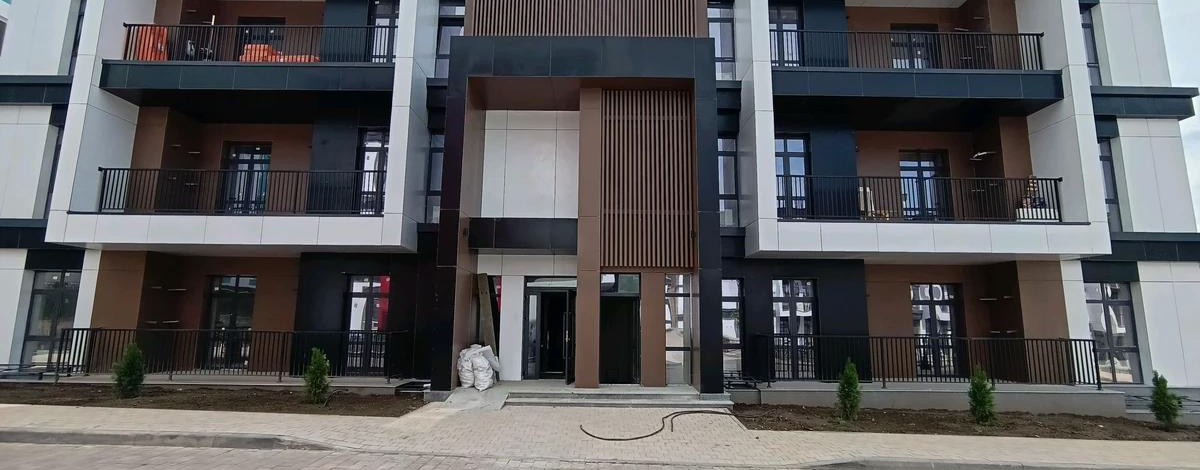6-комнатная квартира, 261.69 м², 1/3 этаж, 13-я 40, 96
