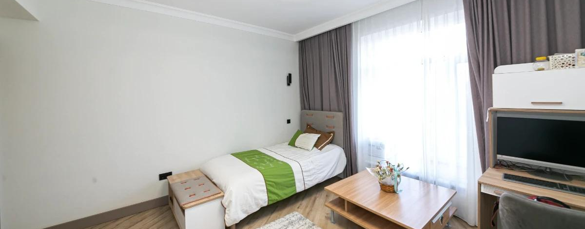 6-комнатная квартира, 230 м², Байлык 1