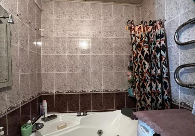 3-комнатная квартира · 63.5 м² · 4/4 этаж, Энтузиастов 11