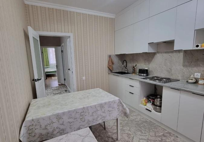 3-комнатная квартира, 69 м², 6/9 этаж, Бастобе 33