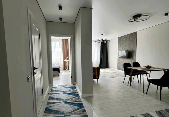 2-комнатная квартира, 51.9 м², 9/17 этаж, Жандосова 94А