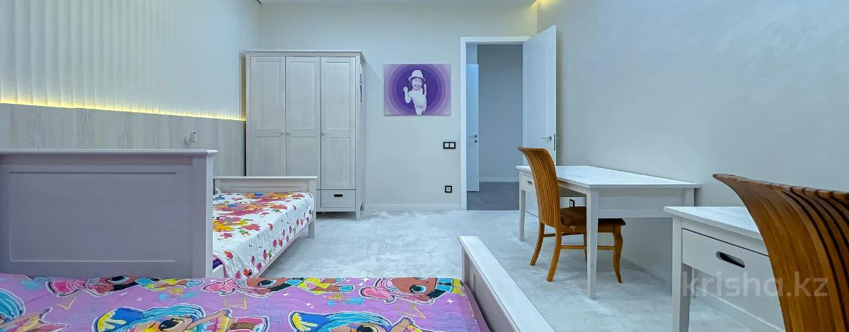 4-комнатная квартира · 160 м² · 7/8 этаж, Кашгарская 69/102