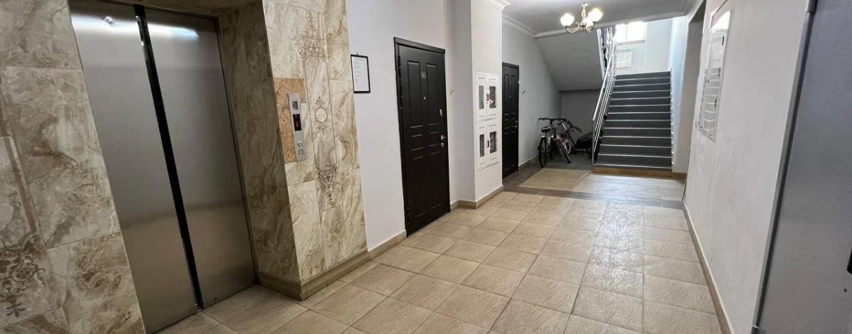 2-комнатная квартира · 82 м² · 9/9 этаж, Темирбека Жургенова 18/2