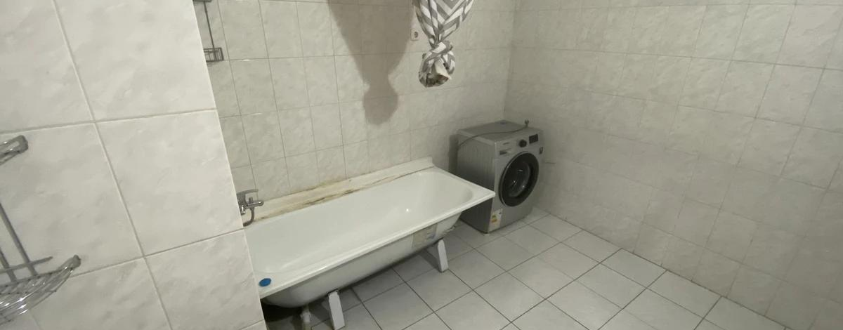 2-комнатная квартира, 93.5 м², 6/9 этаж, Райымбека