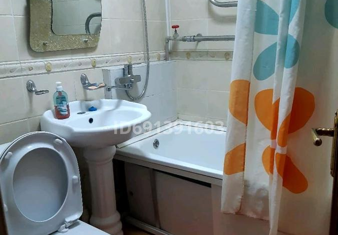 2-комнатная квартира · 45 м² · 4/4 этаж, Толе би 61 — Айтиева