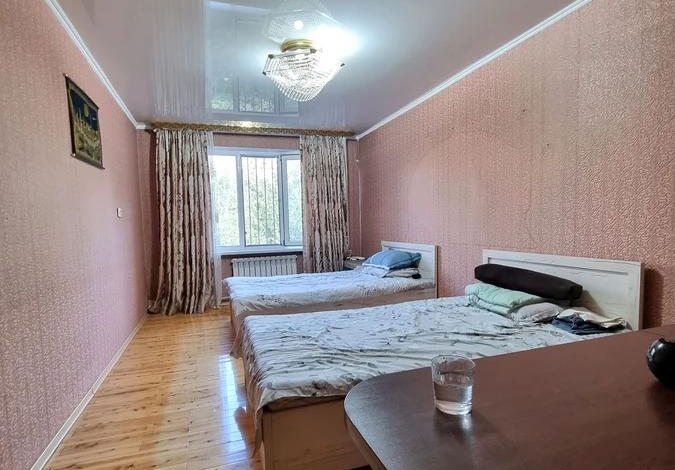 3-комнатная квартира, 70 м², 5/5 этаж, мкр Айнабулак-4