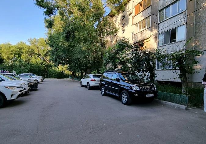 3-комнатная квартира, 70 м², 5/5 этаж, мкр Айнабулак-4