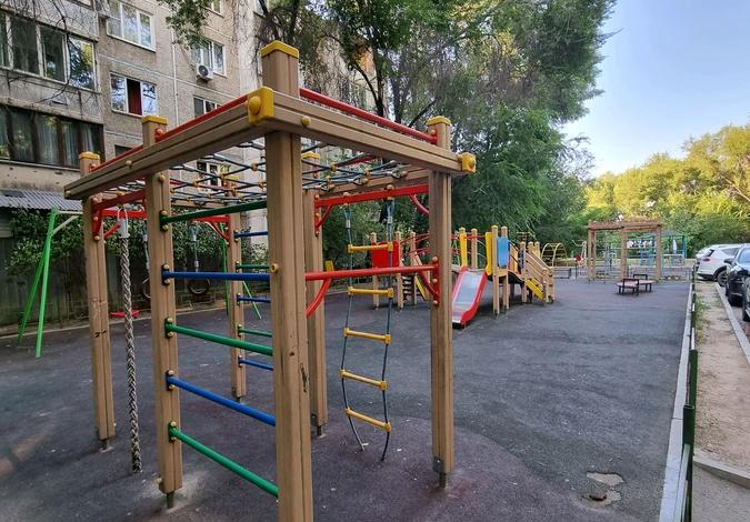 3-комнатная квартира, 70 м², 5/5 этаж, мкр Айнабулак-4