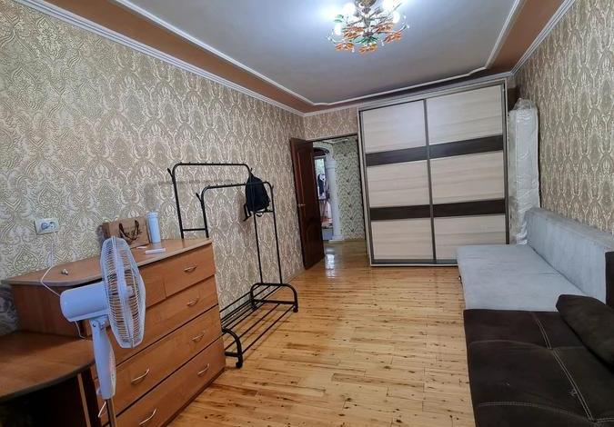 3-комнатная квартира, 70 м², 5/5 этаж, мкр Айнабулак-4