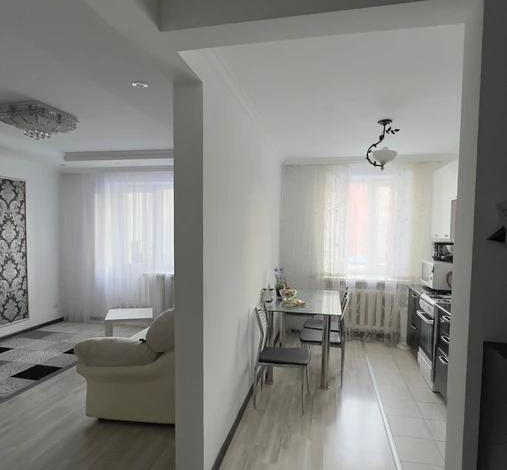 3-комнатная квартира, 60 м², 5/5 этаж, рыскулбекова 19/1