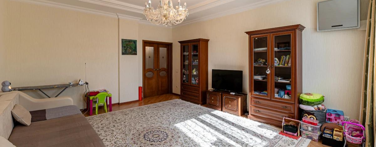 2-комнатная квартира, 86 м², 4/5 этаж, Кабанбай батыра 7/3