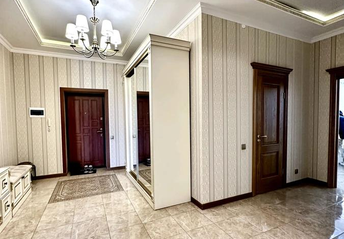 3-комнатная квартира, 150 м², 5/9 этаж, Айтеке Би 16