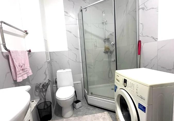 1-комнатная квартира, 33 м², 10/10 этаж, Толе би 285