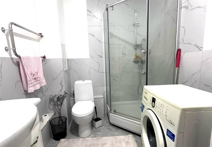 1-комнатная квартира, 33 м², 10/10 этаж, Толе би 285