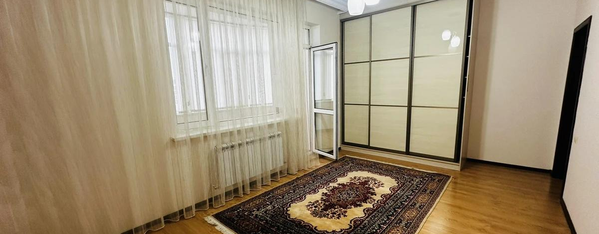 4-комнатная квартира, 170 м², 11/18 этаж, Кенесары 4