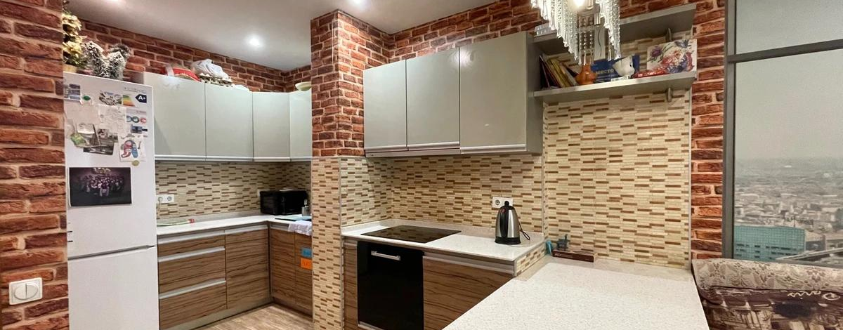 3-комнатная квартира, 94 м², 1/14 этаж, Масанчи 98б — Пр. Абая - Масанчи