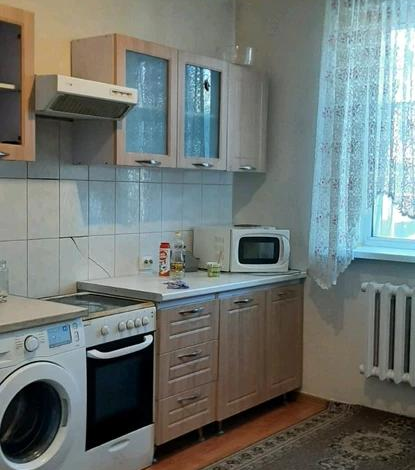 1-комнатная квартира, 34 м², 1/5 этаж, Байсеитова 8 — ул. Конституции и ул. Байсеитова