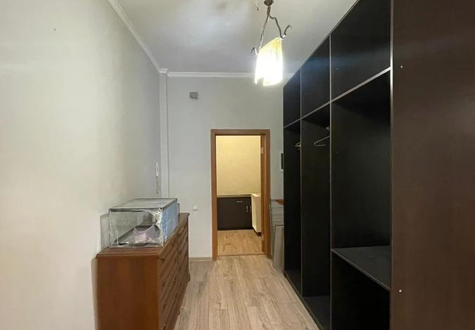 2-комнатная квартира, 102 м², 15/17 этаж, Калдаякова 11