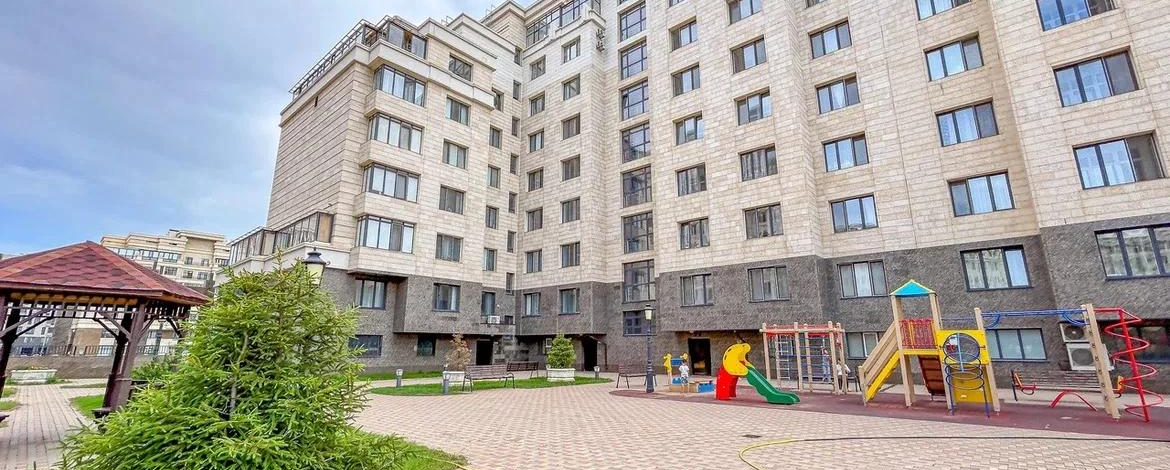 3-комнатная квартира, 102 м², 6/9 этаж, мангилик ел 39