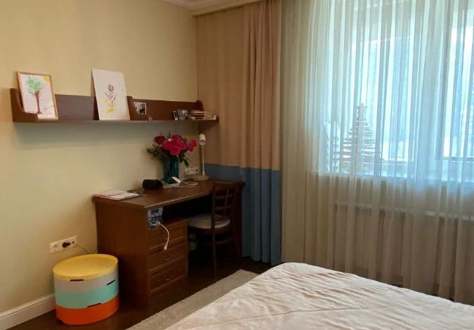 4-комнатная квартира, 204 м², 3/4 этаж, Кабанбай Батыра 13