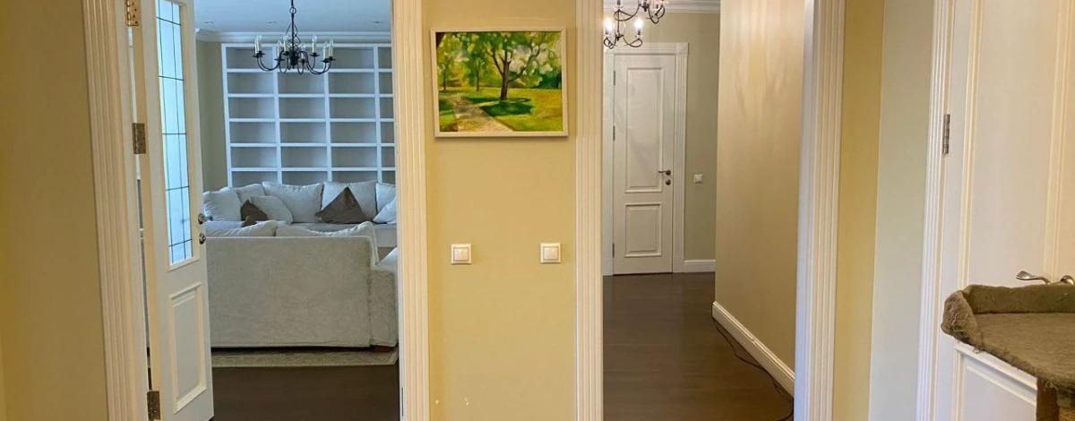 4-комнатная квартира, 204 м², 3/4 этаж, Кабанбай Батыра 13